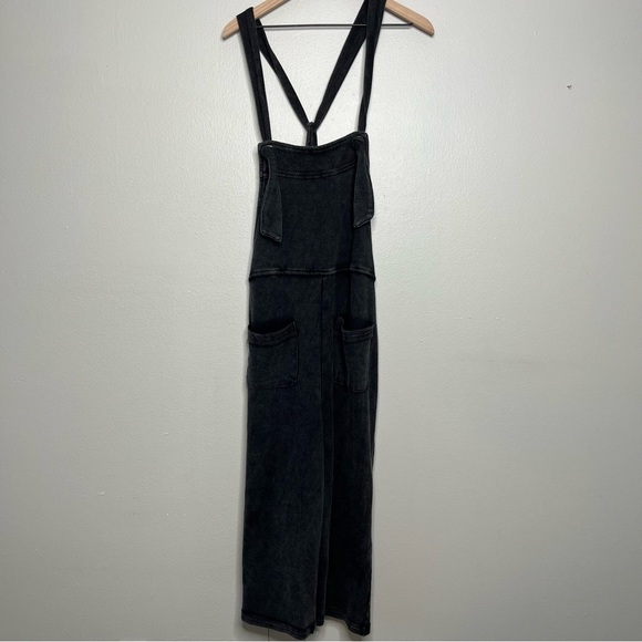 NEW Oddy‎ Women Jumpsuit Overalls Medium Black Washed Sleeveless Relaxed Fit - Picture 1 of 8